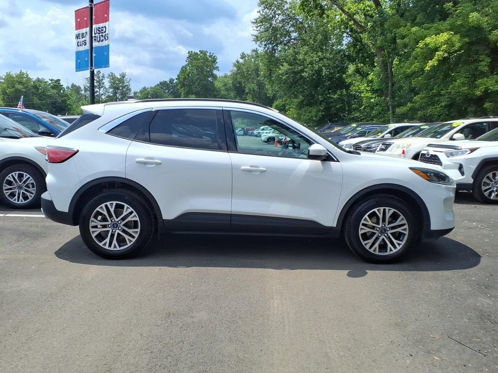 Certified 2022 Ford Escape SEL w/ Technology Package AWD/4WD image 10