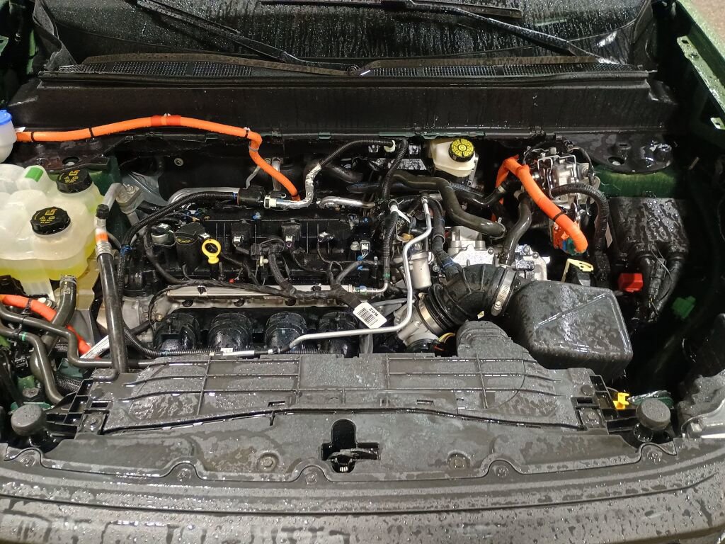 Certified 2025 Ford Maverick XL image 33