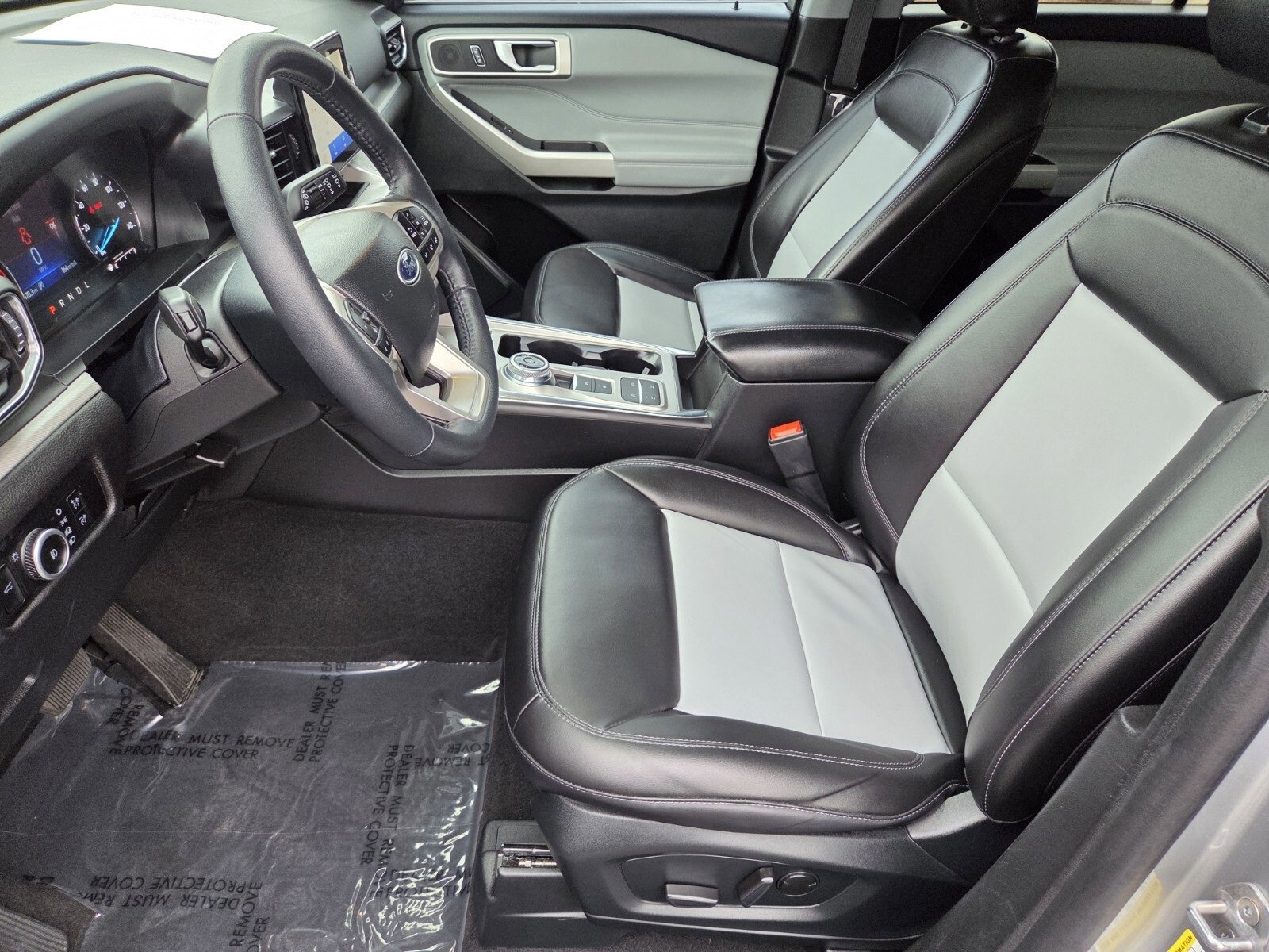 Certified 2023 Ford Explorer XLT w/ Equipment Group 202A image 10