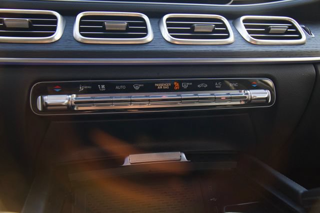 Used 2025 Mercedes-Benz GLE 350 4MATIC image 24