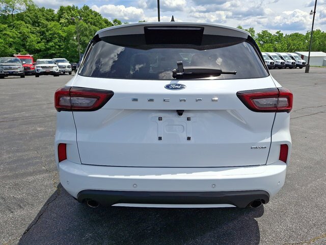 Certified 2023 Ford Escape ST-Line w/ Tech Pack #1 AWD/4WD image 6