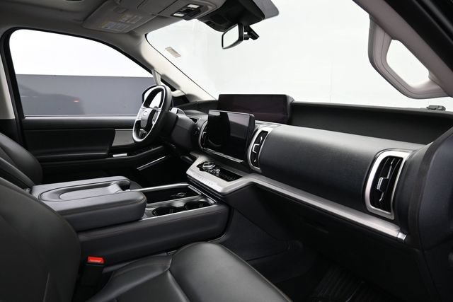 Certified 2025 Ford Expedition Max Active RWD image 35