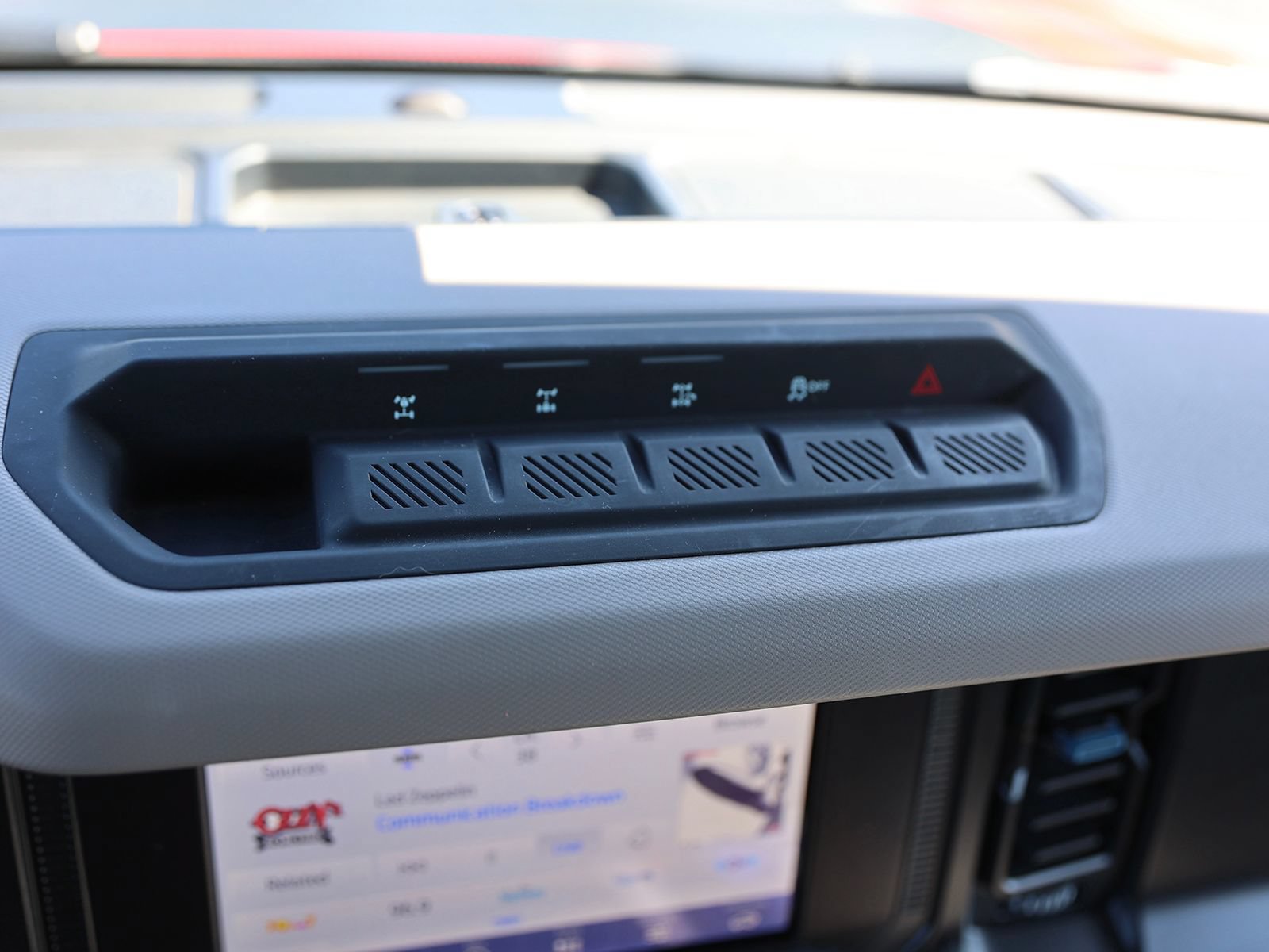 Certified 2022 Ford Bronco Wildtrak AWD/4WD image 26