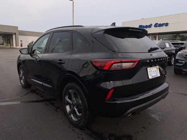 Certified 2023 Ford Escape ST-Line w/ Equipment Group 301A image 5
