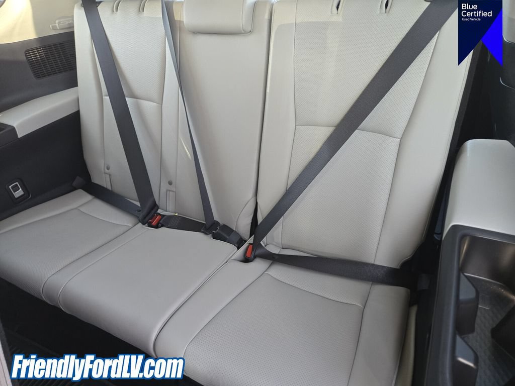 Used 2026 Toyota Grand Highlander AWD image 16