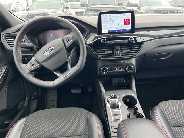 Certified 2025 Ford Escape ST-Line image 9
