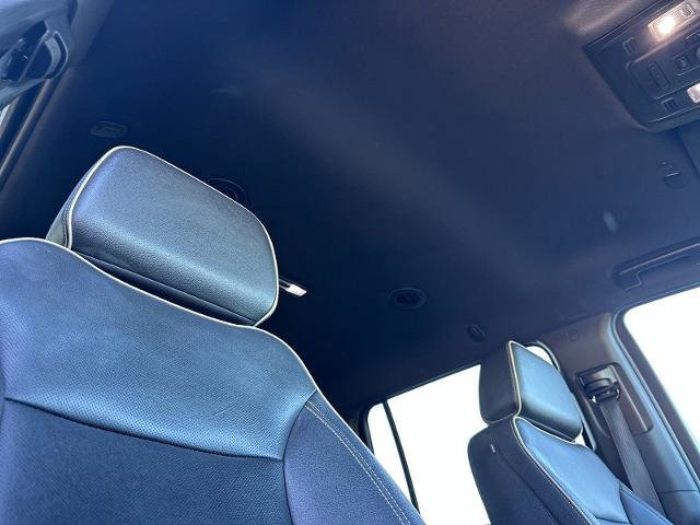 Used 2023 Chevrolet Suburban Premier image 17