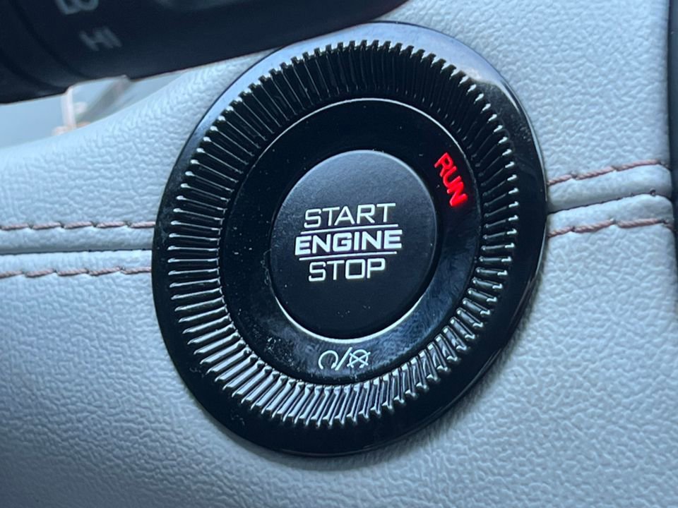 Used 2024 Jeep Compass Limited AWD/4WD image 30