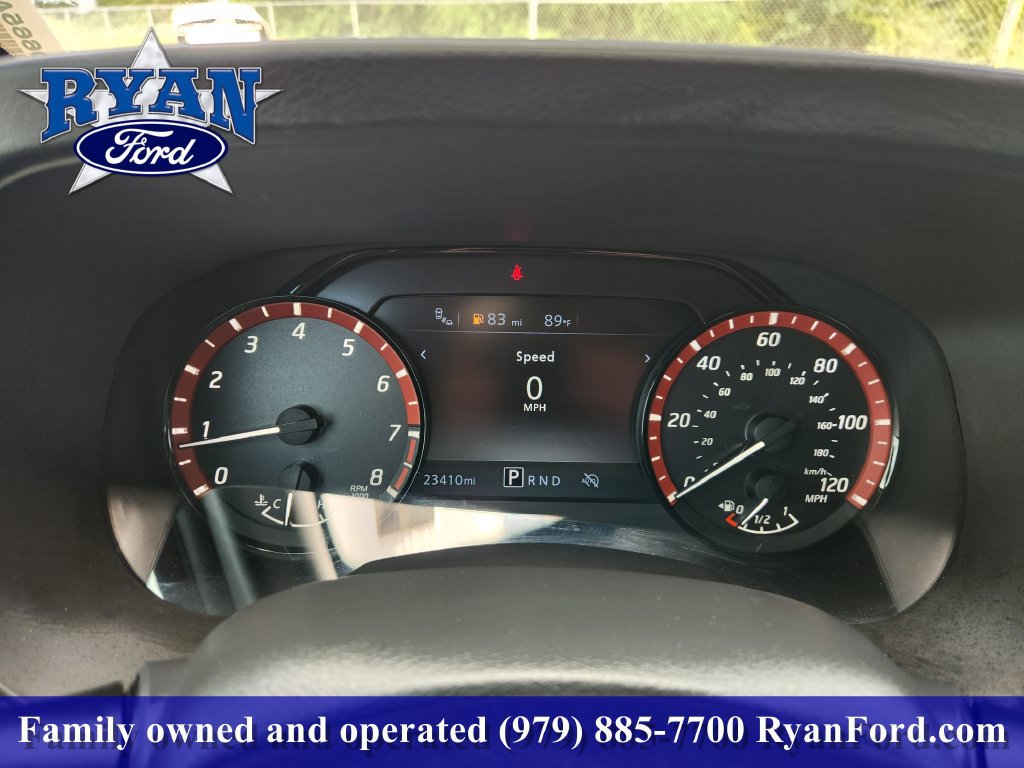 Used 2025 Nissan Frontier Pro-X RWD image 11