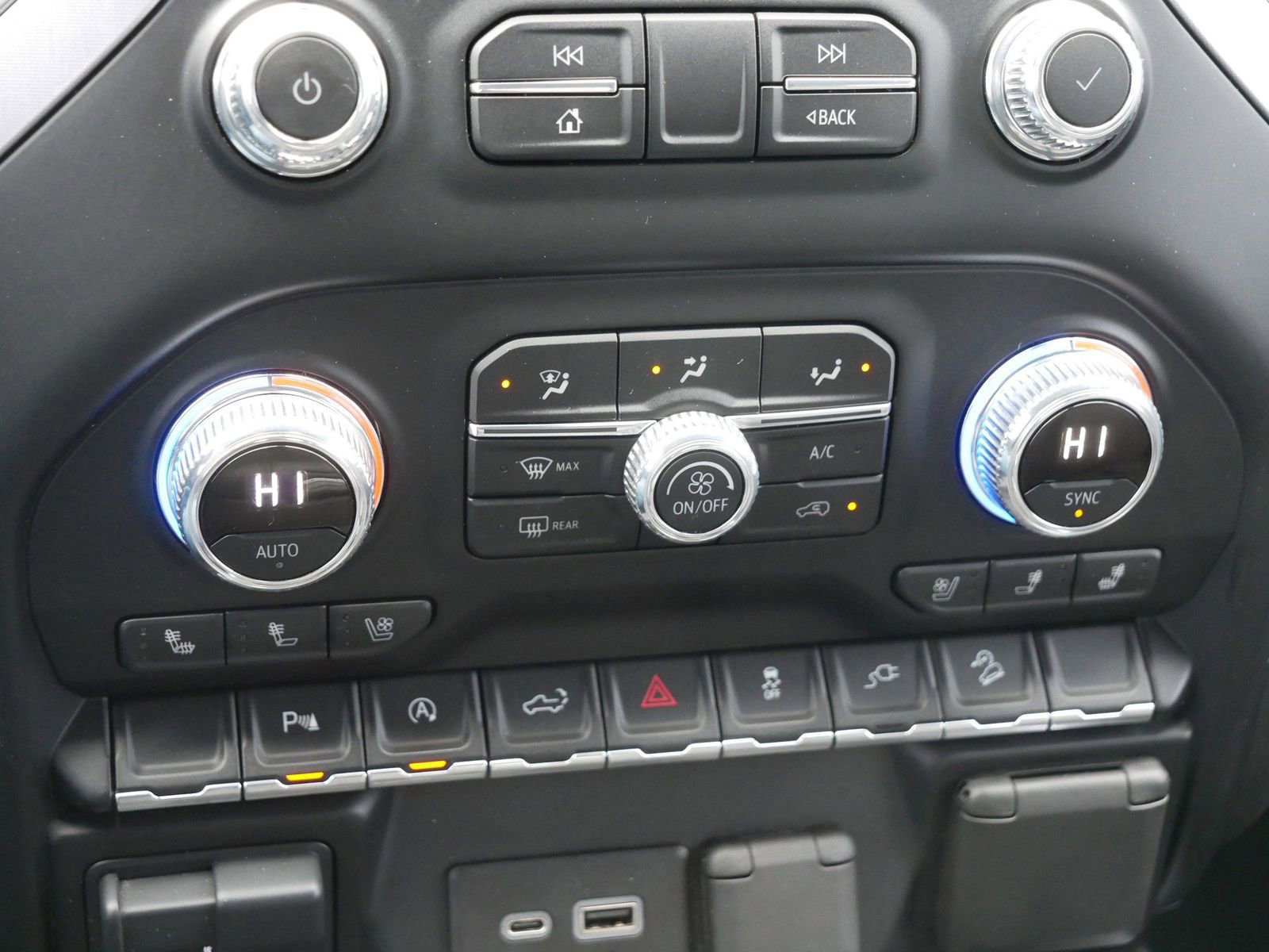 Used 2020 GMC Sierra 1500 SLT w/ SLT Premium Package image 27