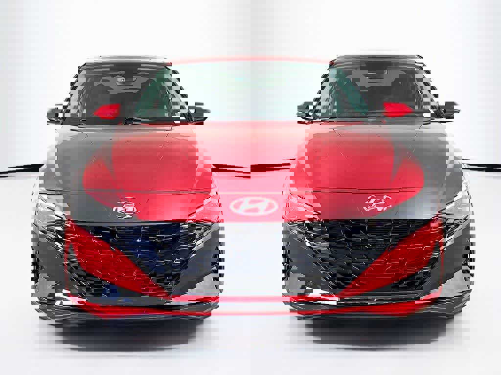 Used 2022 Hyundai Elantra Limited image 8