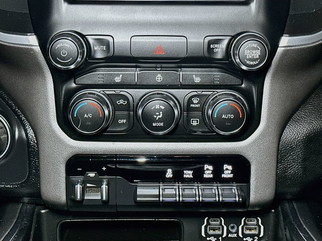 Used 2020 RAM 1500 Big Horn AWD/4WD image 16