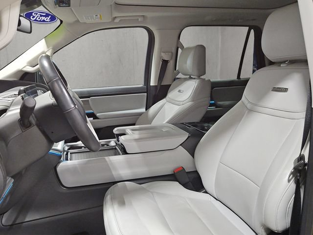 Certified 2025 Ford Expedition Max Platinum AWD/4WD image 12