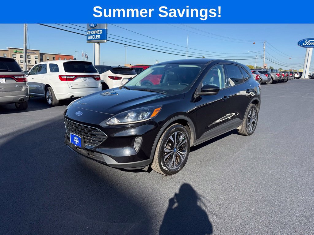Certified 2022 Ford Escape SE w/ SE Sport Appearance Package AWD/4WD image 3