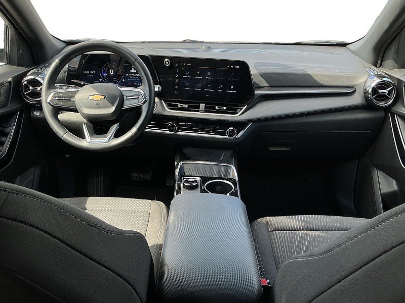 Used 2026 Chevrolet Equinox LT FWD image 13