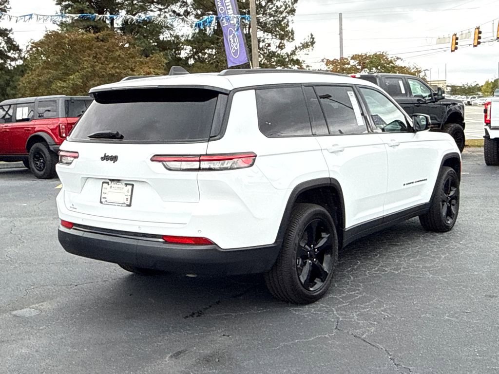 Used 2025 Jeep Grand Cherokee L Altitude RWD image 3