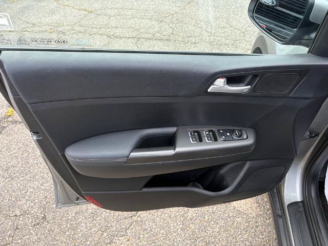 Used 2020 Kia Sportage LX FWD image 9