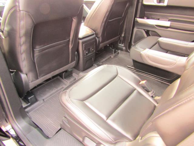 Certified 2023 Ford Explorer XLT w/ Equipment Group 202A AWD/4WD image 18