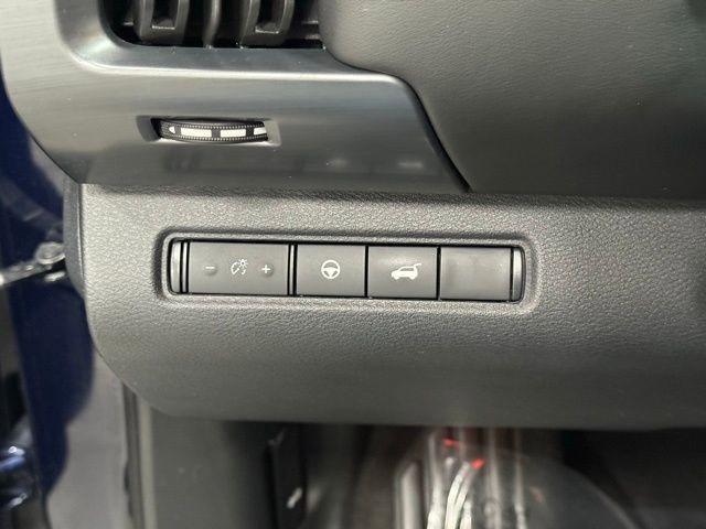 Used 2023 Nissan Pathfinder SL w/ SL Premium Package image 15