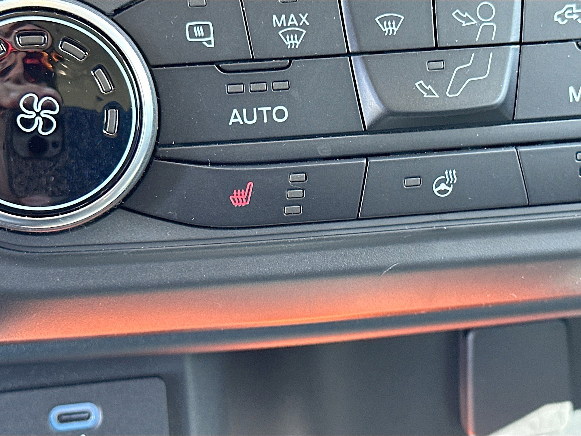 Certified 2022 Ford Maverick XLT w/ Equipment Group 300A Standard image 19