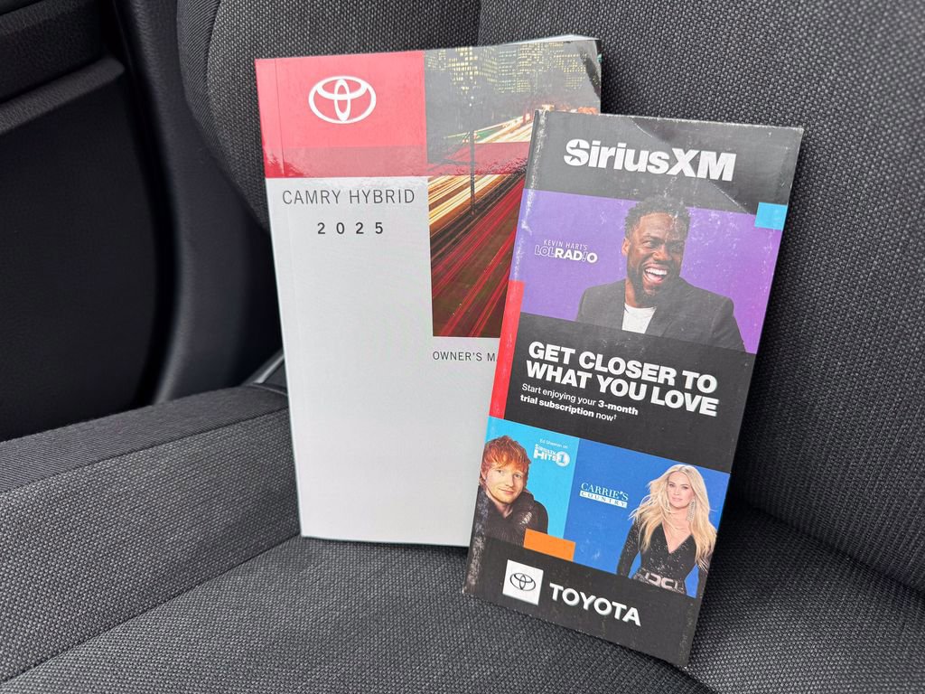 Used 2025 Toyota Camry LE image 36
