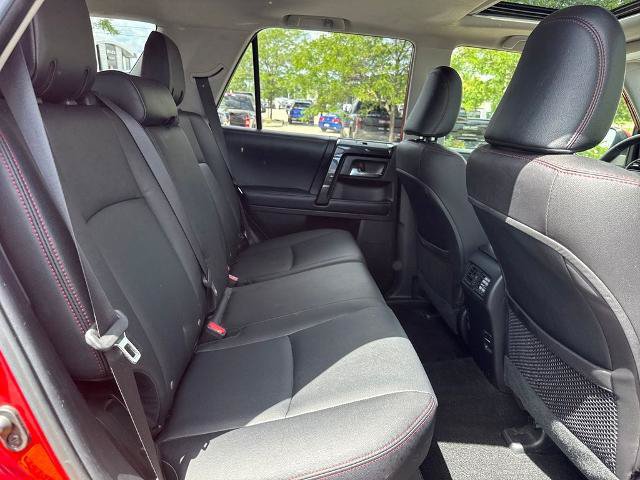 Used 2018 Toyota 4Runner TRD Off-Road Premium w/ TRD Performance Package AWD/4WD image 9