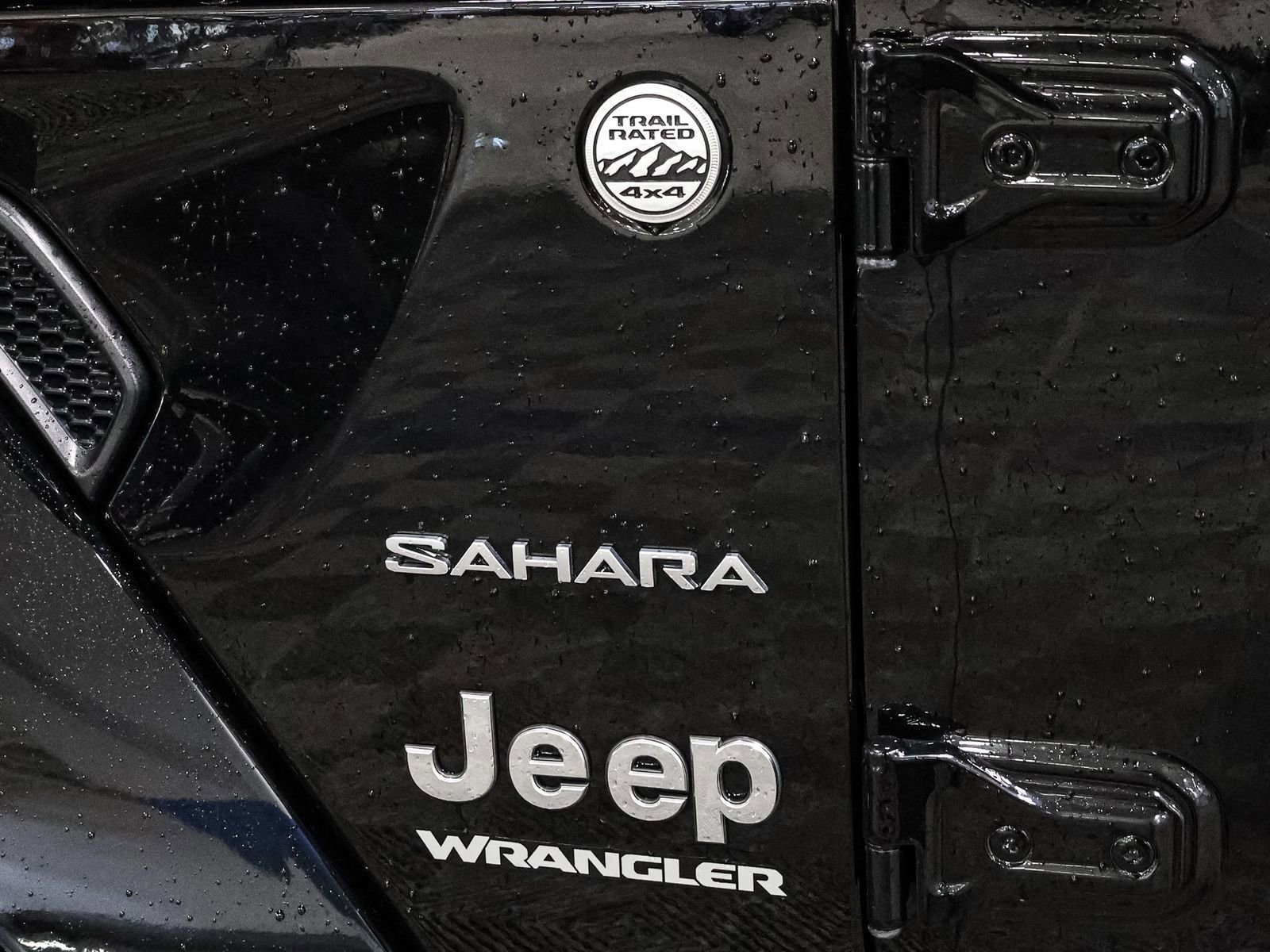 Used 2023 Jeep Wrangler Sahara image 17