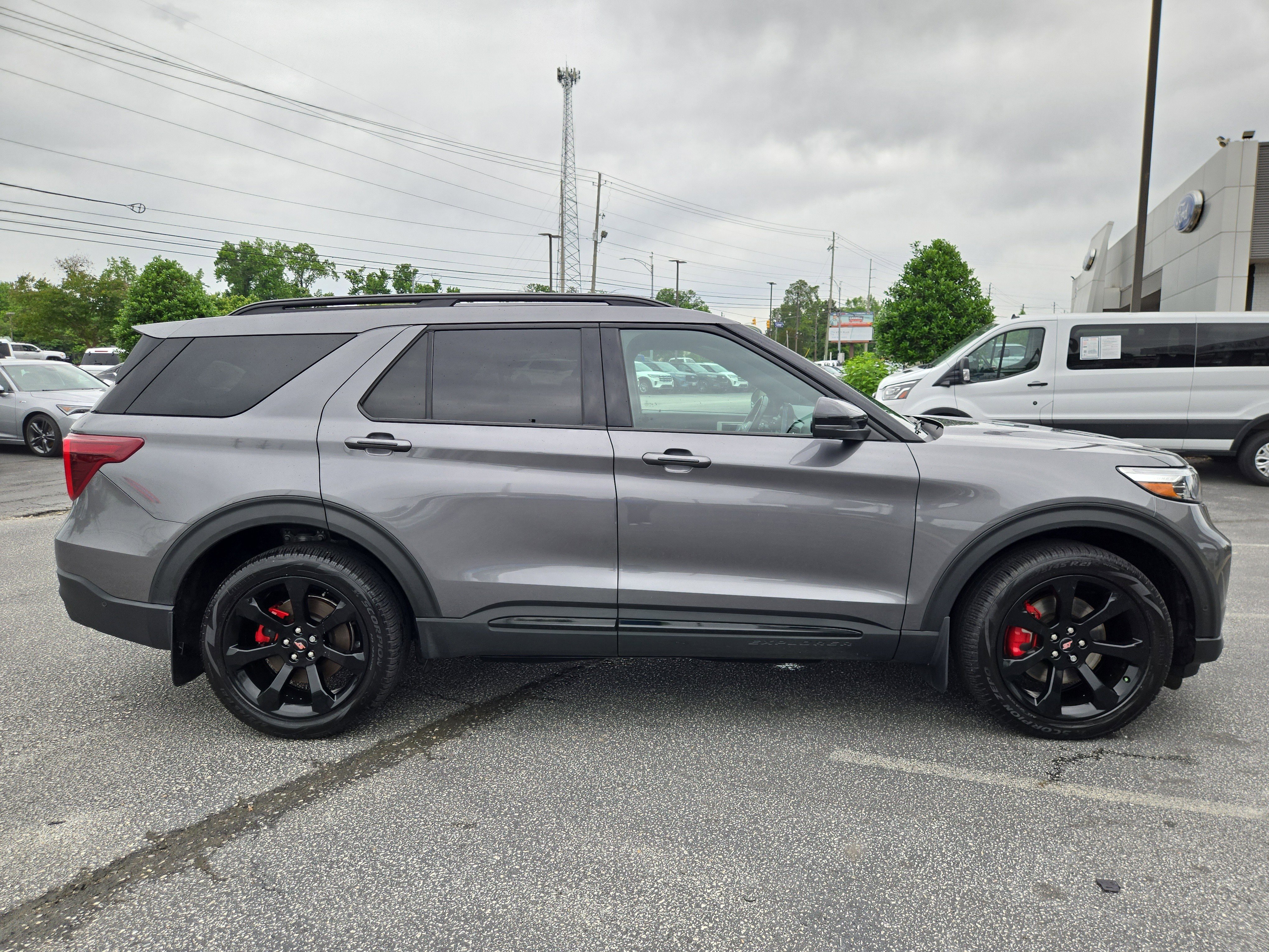 Certified 2022 Ford Explorer ST w/ Equipment Group 401A AWD/4WD image 7
