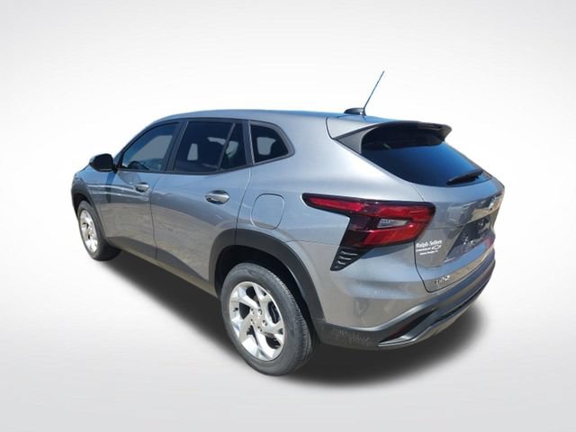 Used 2024 Chevrolet Trax LS w/ LS Convenience Package FWD image 7