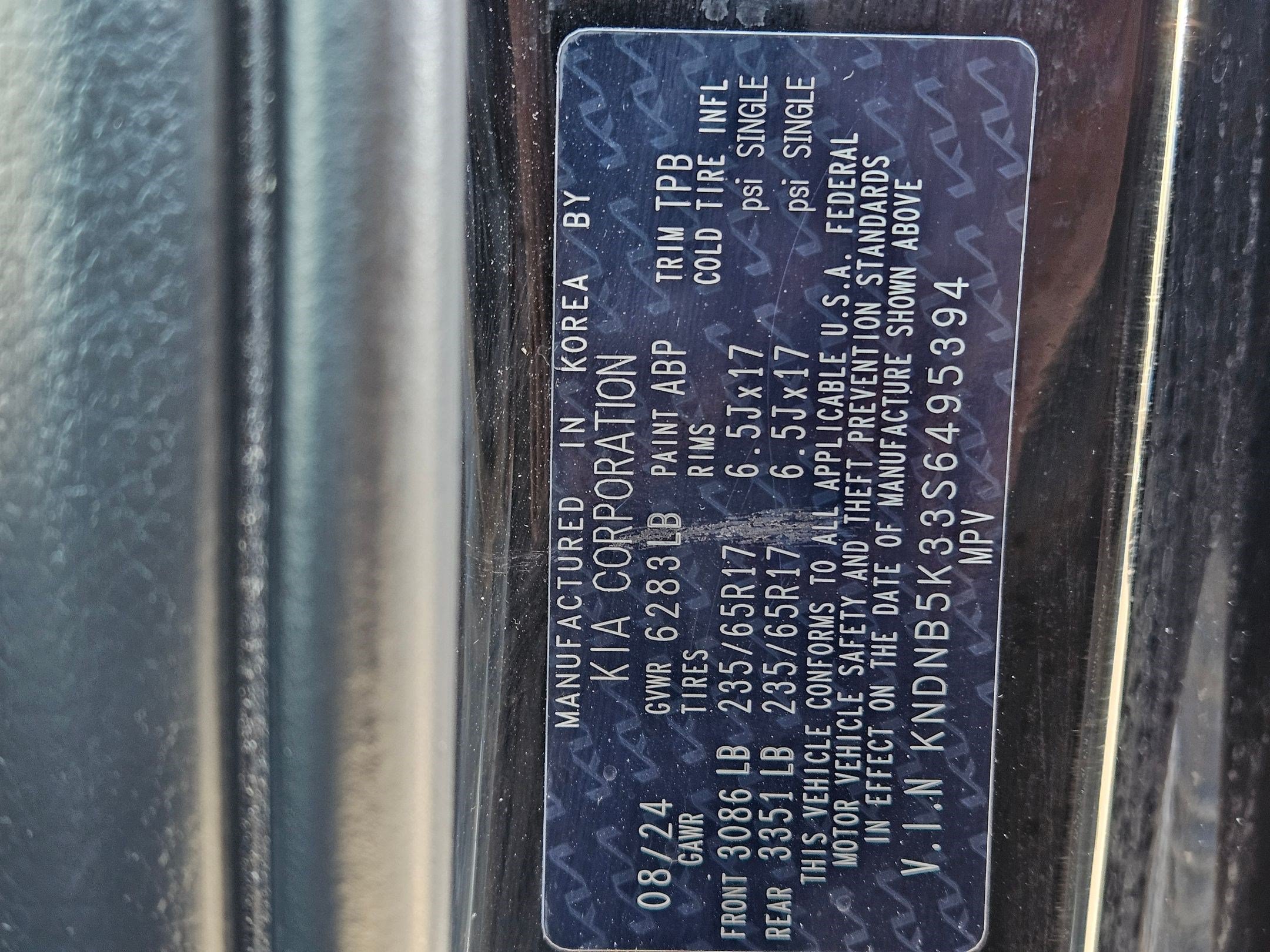 Used 2025 Kia Carnival FWD image 45