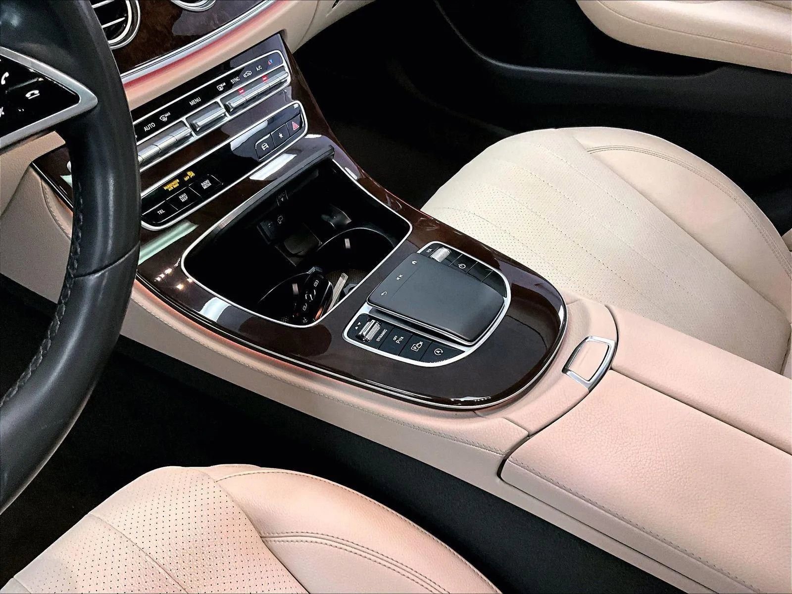 Used 2021 Mercedes-Benz E 350 4MATIC Sedan w/ Premium Package image 16