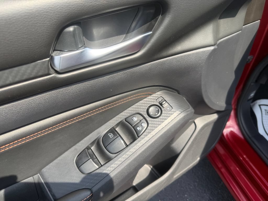 Used 2020 Nissan Altima 2.5 SR w/ Premium Package FWD image 18