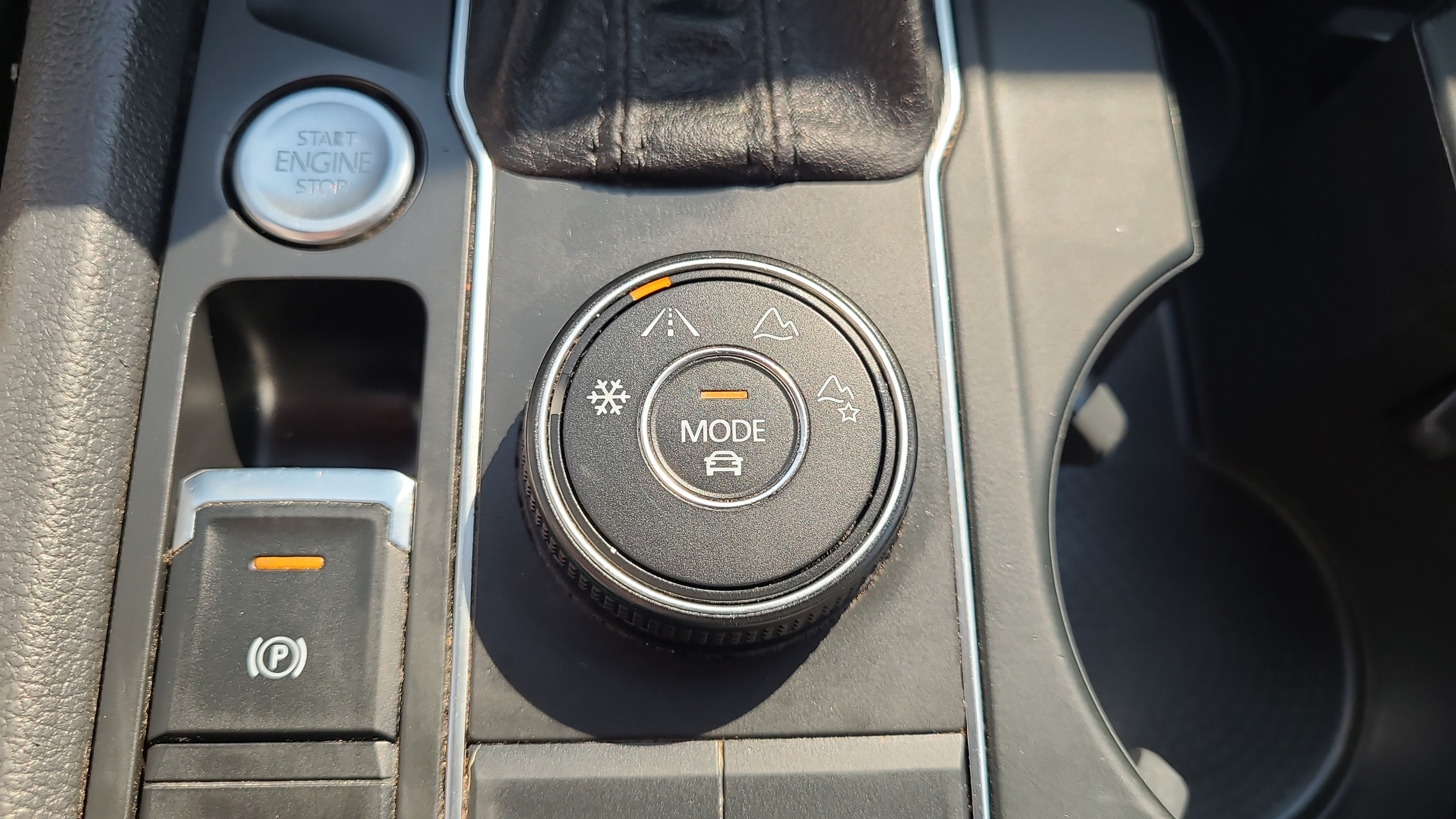 Used 2019 Volkswagen Atlas SE AWD/4WD image 24