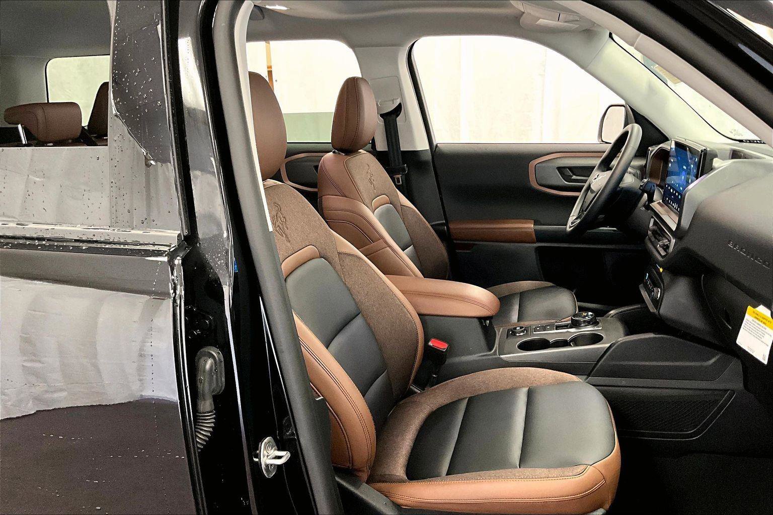 Certified 2025 Ford Bronco Sport Outer Banks w/ Outer Banks Tech Package+ image 7