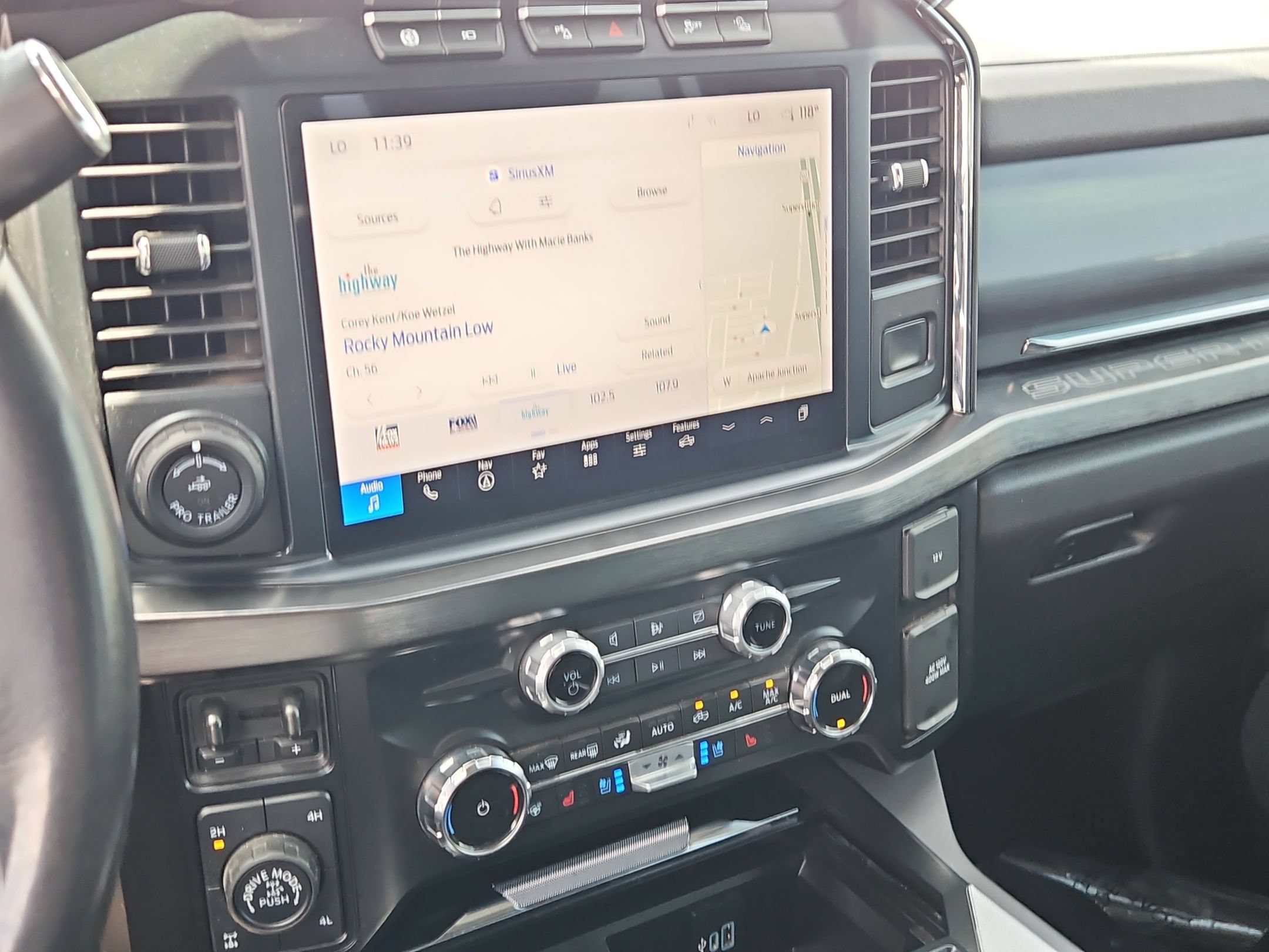 Certified 2024 Ford F250 Lariat w/ Lariat Ultimate Package AWD/4WD image 18