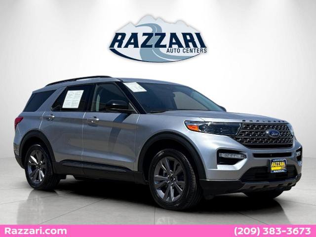 Certified 2022 Ford Explorer XLT w/ Equipment Group 202A RWD image 1