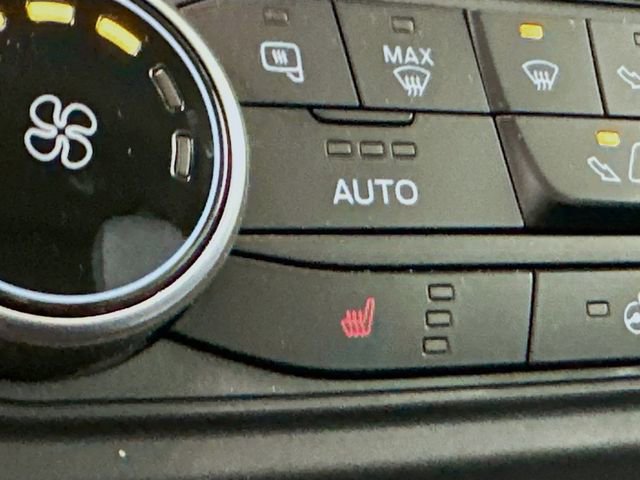 Certified 2024 Ford Maverick XLT w/ XLT Luxury Package image 27