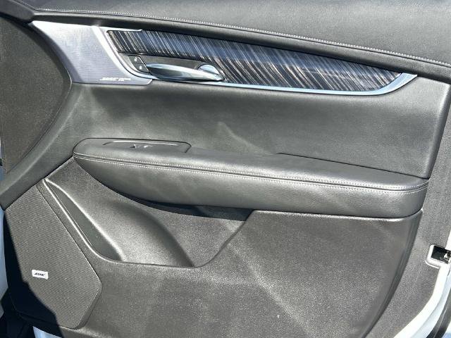 Used 2023 Cadillac XT6 Premium Luxury w/ Technology Package AWD/4WD image 26