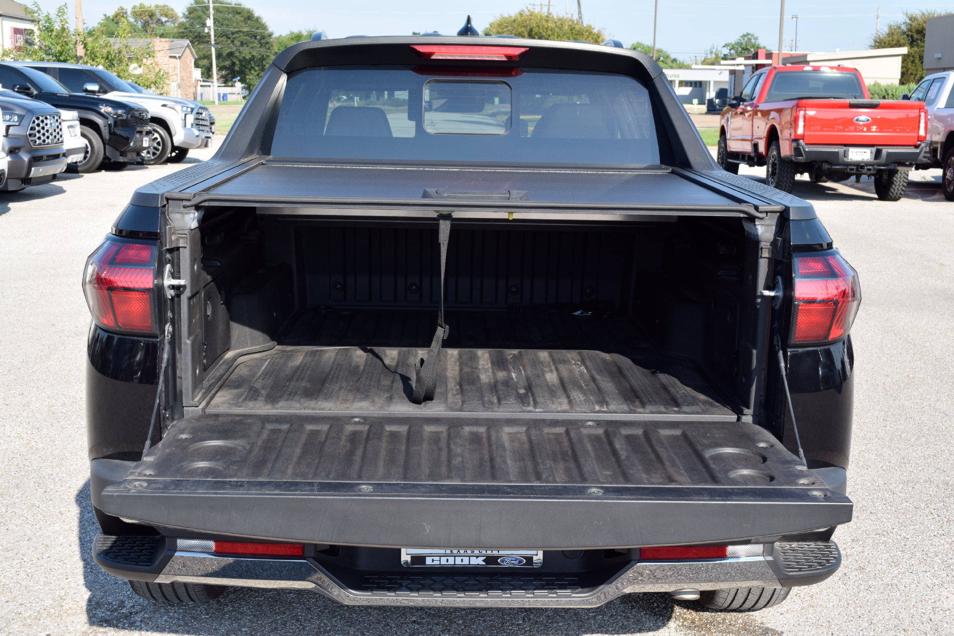 Used 2022 Hyundai Santa Cruz Limited AWD/4WD image 21