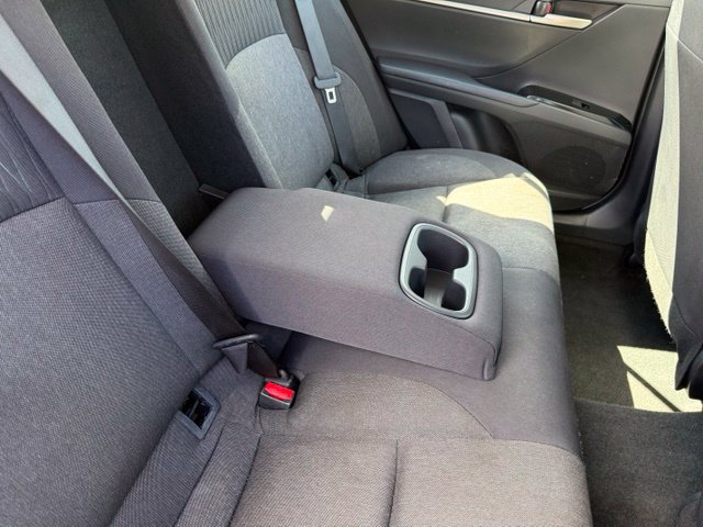Used 2025 Toyota Camry LE FWD image 31