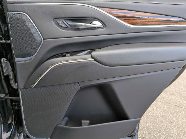 Used 2022 Cadillac Escalade Premium Luxury image 29