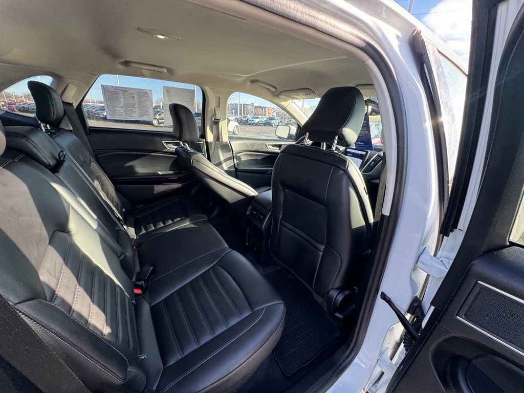 Certified 2024 Ford Edge SEL w/ Convenience Package image 17