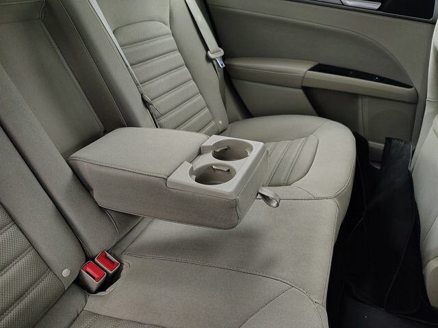 Certified 2019 Ford Fusion SE FWD image 30