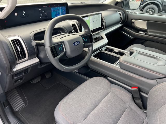 Certified 2025 Ford Expedition Active RWD image 28