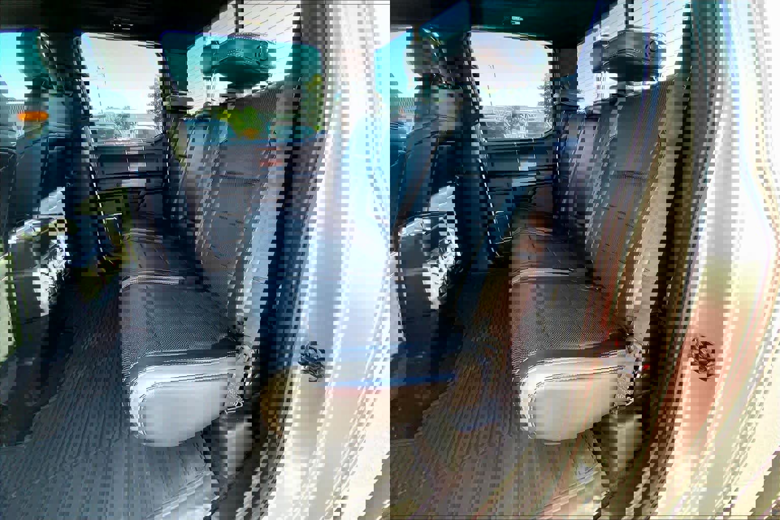 Certified 2018 Ford F150 Raptor w/ Equipment Group 802A Luxury image 20