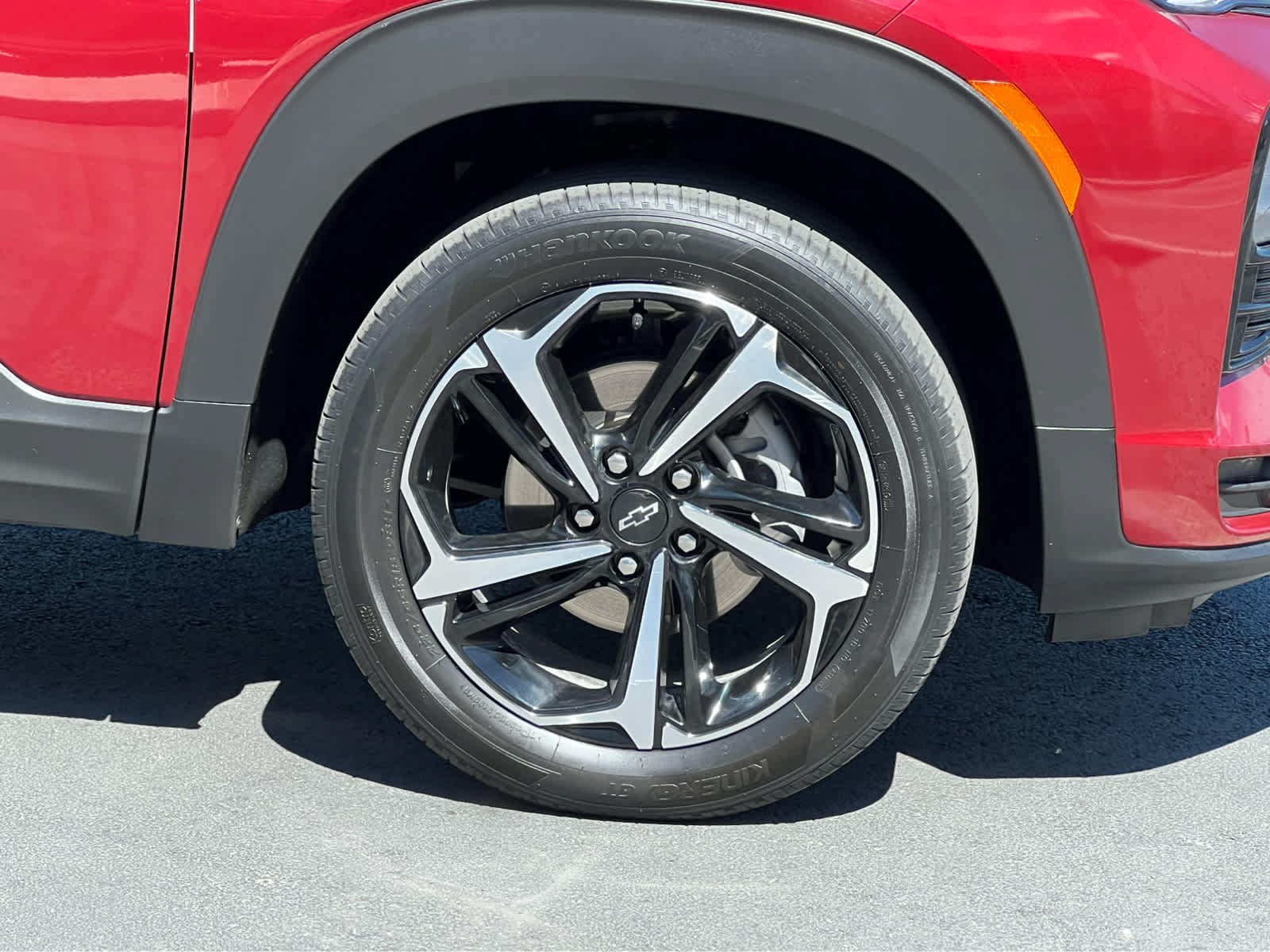 Used 2023 Chevrolet TrailBlazer RS w/ Convenience Package AWD/4WD image 16