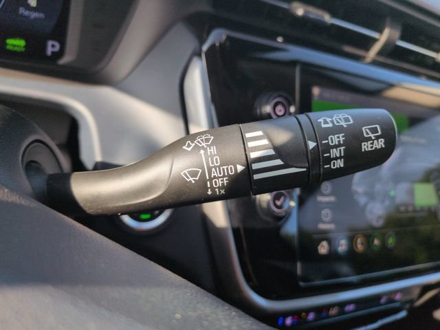 Used 2022 Chevrolet Bolt EUV Premier w/ Sun & Sound Package FWD image 36