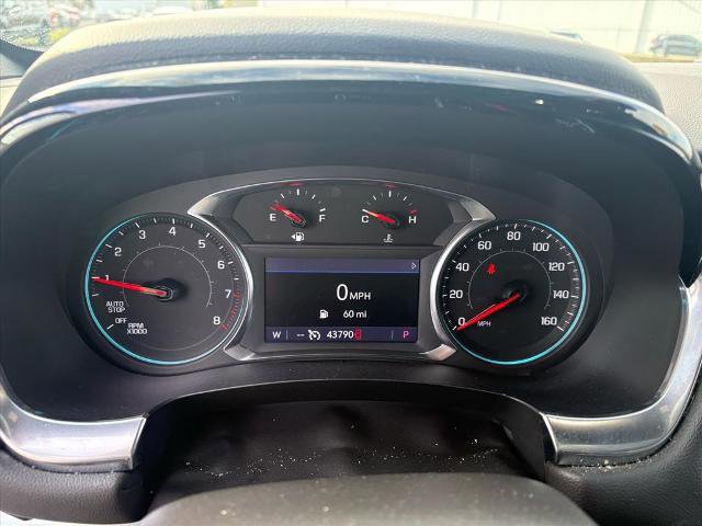 Used 2023 Chevrolet Traverse LT image 18