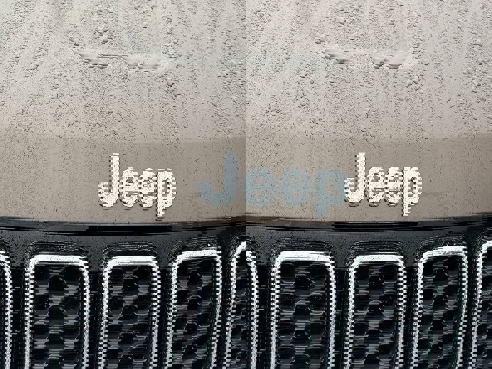 Used 2020 Jeep Grand Cherokee Limited image 12