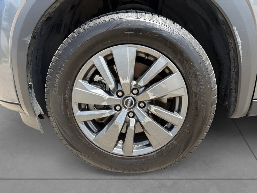 Used 2024 Nissan Pathfinder SV AWD/4WD image 9